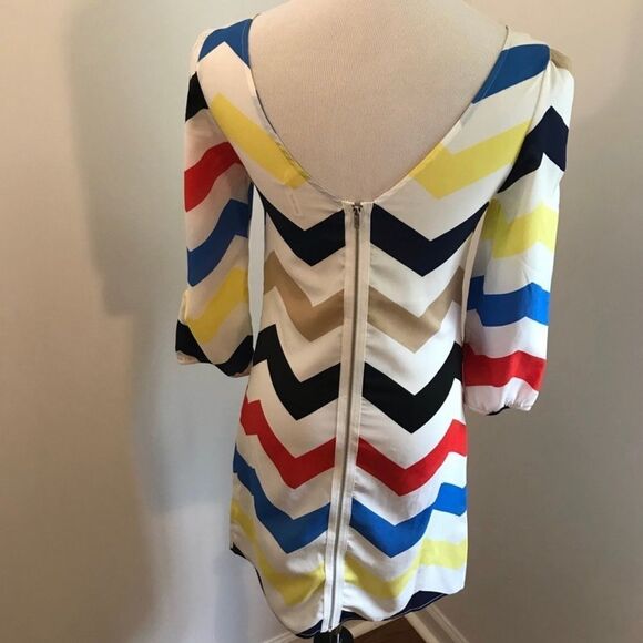 Hello Miss Chevron Print Shift Dress Sz S - Picture 3 of 6